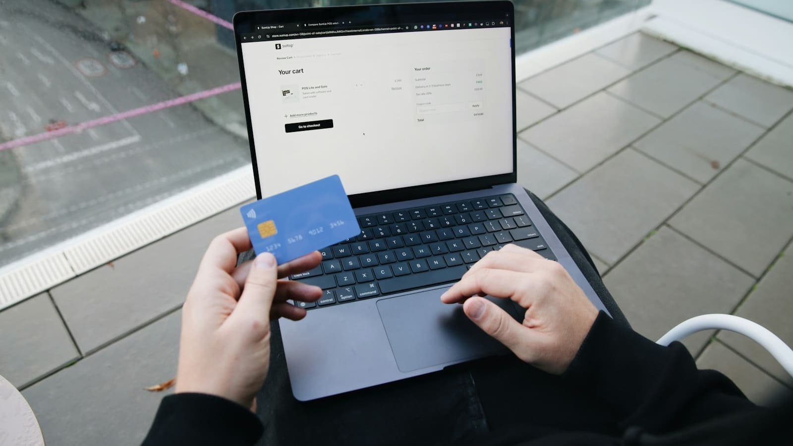 AI Agent cho website có nhiều sản phẩm: Tổ chức danh mục để tư vấn đúng
