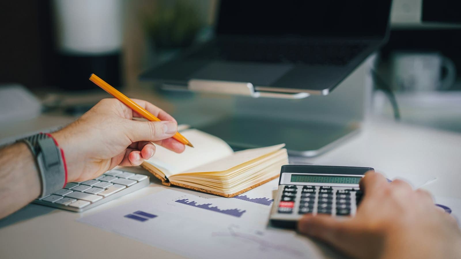 Lập ngân sách AI Agent: Tách khoản một lần, khoản định kỳ và dự phòng
